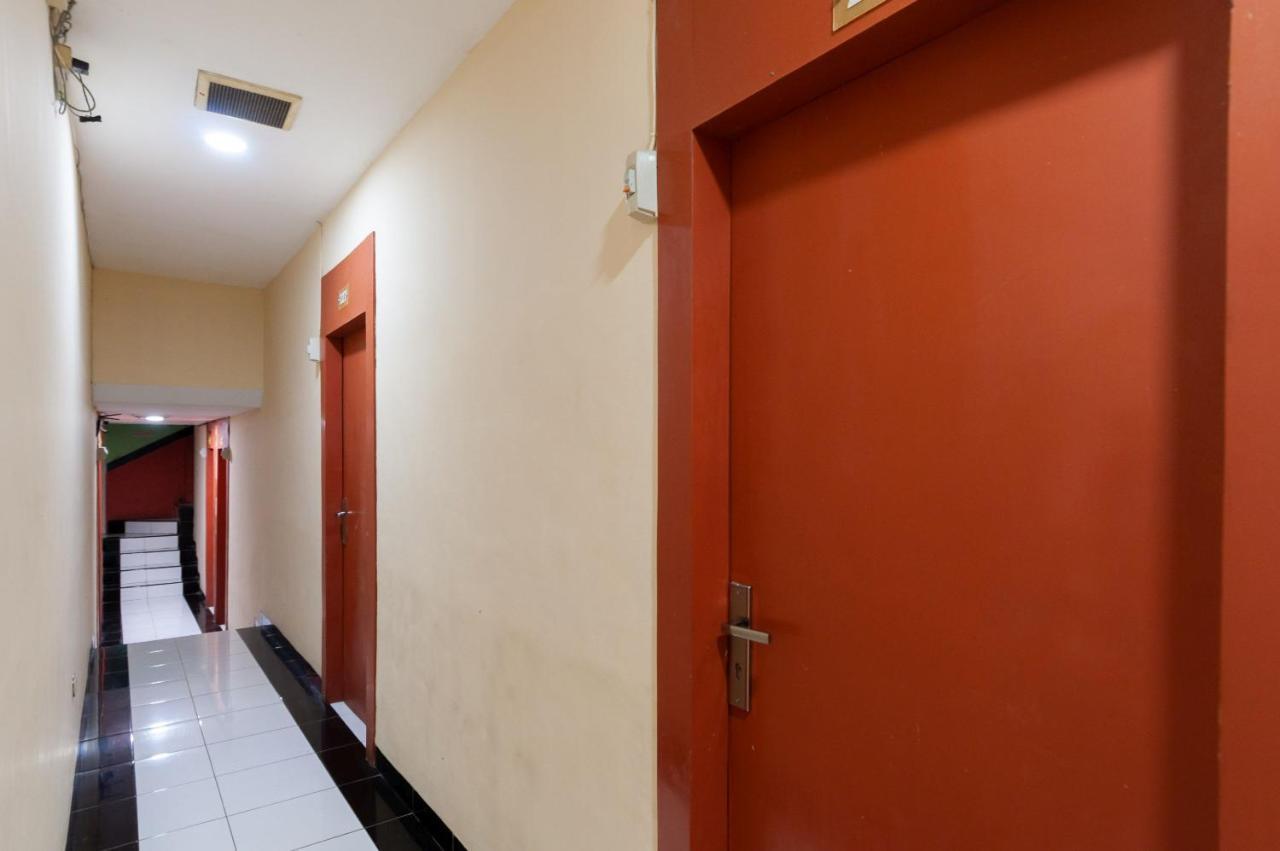 Urbanview Hotel Syariah Residence Medan By Reddoorz Kültér fotó